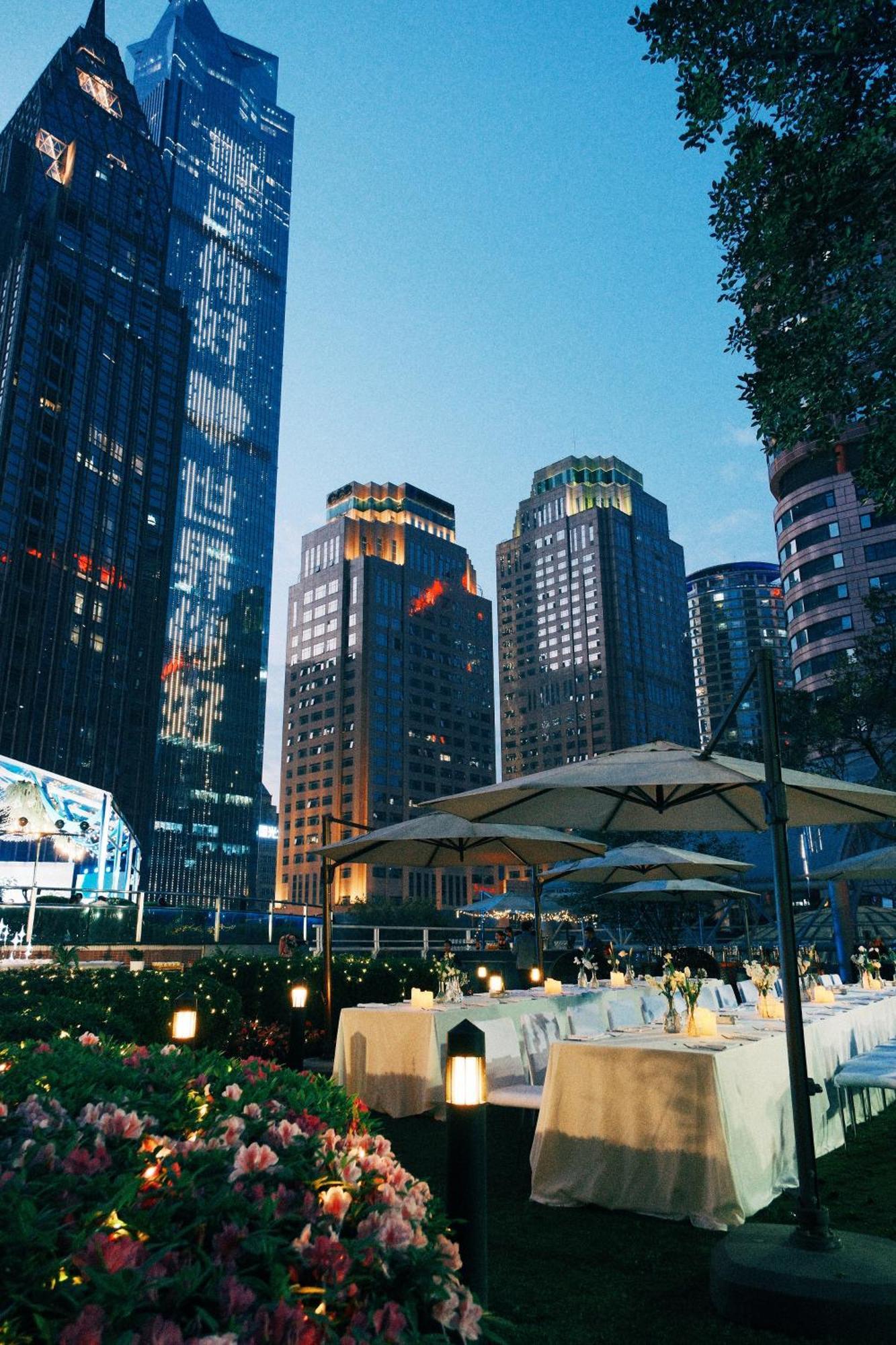 Hyatt Regency Metropolitan Chongqing Hotel Exterior foto